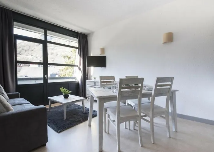 Renove Pour 4 Pers. Avec Piscine, Sauna Et Balcon A - Fr-1-296-257 Saint-Lary-Soulan