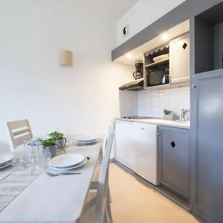 Renove Pour 4 Pers. Avec Piscine, Sauna Et Balcon A - Fr-1-296-257 * 圣拉里苏朗