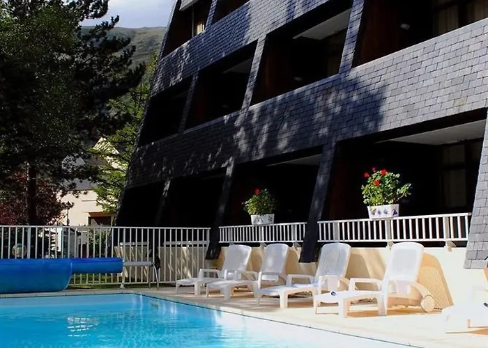 Renove Pour 4 Pers. Avec Piscine, Sauna Et Balcon A - Fr-1-296-257 Apartment Saint-Lary-Soulan